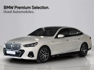 2024 BMW i5 eDrive40, белый, 7345000 рублей, вид 1