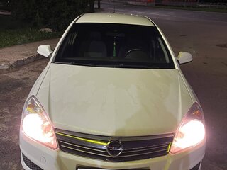 2012 Opel Astra H Рестайлинг, белый, 460000 рублей, вид 1