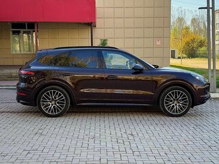 2021 Porsche Cayenne III, коричневый, 6250000 рублей, вид 2
