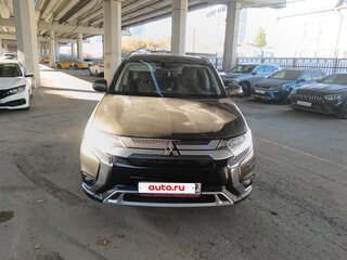 2020 Mitsubishi Outlander III Рестайлинг 3, коричневый, 1877833 рублей, вид 1
