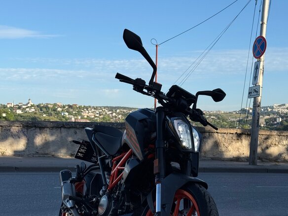2021 KTM 125 Duke, серый, 500000 рублей - вид 3