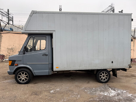 1986 Mercedes-Benz T1, серый, 1200000 рублей, вид 3