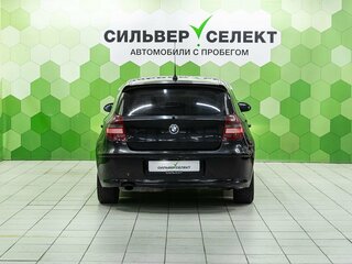 2008 BMW 1 серии 118i I (E81/E82/E87/E88) Рестайлинг, чёрный, 660000 рублей, вид 4