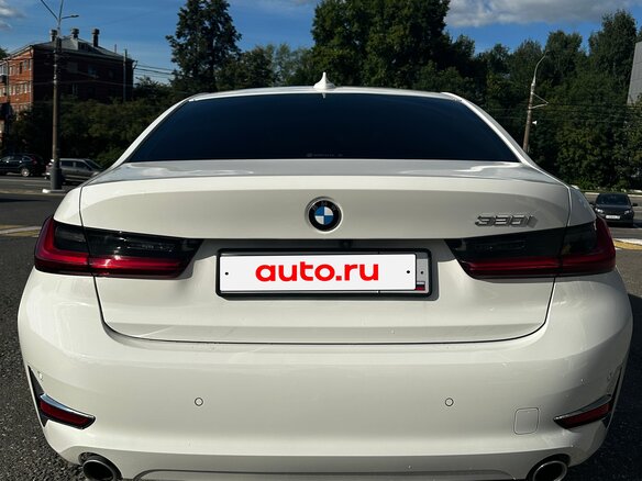 2021 BMW 3 серии 320i VII (G2x), белый, 3999999 рублей - вид 4