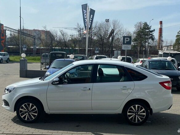 2026 Lada (ВАЗ) Granta I Рестайлинг, белый, 1319000 рублей - вид 10