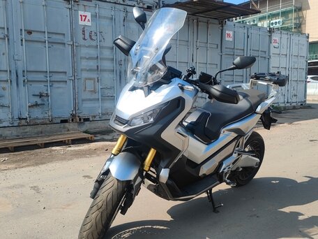 2018 Honda X-ADV, серебристый, 999000 рублей, вид 4
