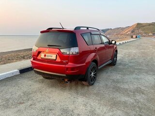 2012 Mitsubishi Outlander II Рестайлинг, красный, 950000 рублей, вид 4