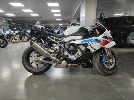 2026 BMW S 1000 RR, белый, 2750000 рублей, вид 3