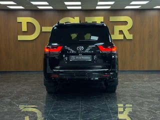 2026 Toyota Land Cruiser 300 Series, чёрный, 15881660 рублей, вид 5