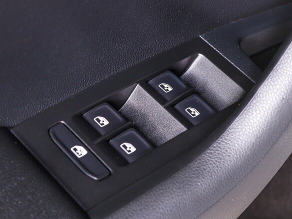 2019 Skoda Octavia III (A7) Рестайлинг, белый, 1430000 рублей - вид 15