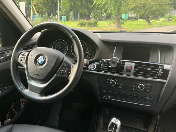 2016 BMW X3 20i xDrive II (F25) Рестайлинг, чёрный, 2500000 рублей - вид 4