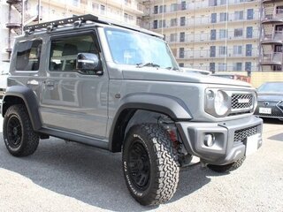2023 Suzuki Jimny Sierra IV, серебристый, 1680000 рублей, вид 3