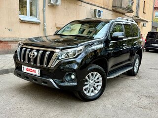 2014 Toyota Land Cruiser Prado 150 Series Рестайлинг 1, чёрный, 3399000 рублей, вид 2
