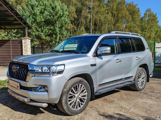 2011 Toyota Land Cruiser 200 Series, серебристый, 4000000 рублей, вид 3
