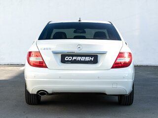 2011 Mercedes-Benz C-Класс 200 III (W204) Рестайлинг, белый, 1580000 рублей, вид 4