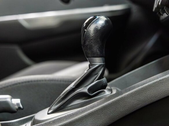 2015 Kia Rio 6-speed III, белый, 1268000 рублей - вид 32