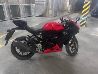 2021 Suzuki GSX-R 125, красный, 280000 рублей, вид 1