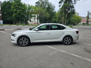 2016 Skoda Superb III, белый, 1550000 рублей, вид 3