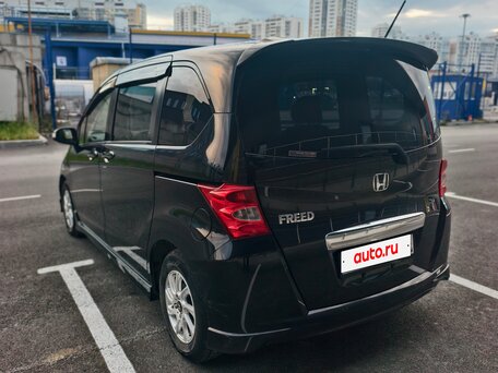 2008 Honda Freed I, чёрный, 950000 рублей, вид 5