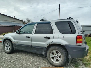 2005 Ford Escape I Рестайлинг, серебристый, 510000 рублей, вид 4