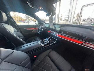 2024 BMW 7 серии 740d xDrive VII (G70), серый, 12360000 рублей, вид 5