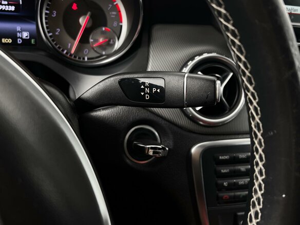 2014 Mercedes-Benz GLA 200 I (X156), белый, 1539900 рублей - вид 15