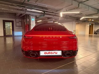 2021 Porsche 911 Carrera 4S VIII (992), красный, 16900000 рублей, вид 3