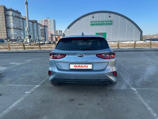 2018 Kia Ceed III, серебристый, 1450000 рублей, вид 4
