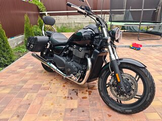 2010 Triumph Thunderbird Storm, чёрный, 599000 рублей, вид 2