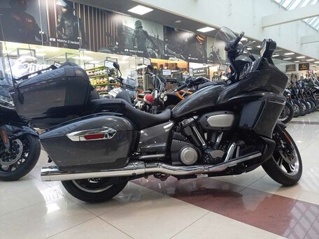 2017 Yamaha Star Venture, серый, 1950000 рублей, вид 4