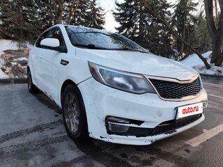 2017 Kia Rio III Рестайлинг, белый, 495000 рублей, вид 1