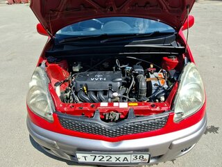 2002 Toyota FunCargo, красный, 500000 рублей, вид 4