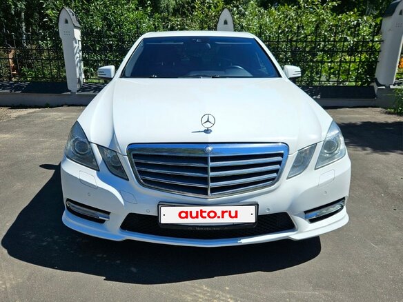 2012 Mercedes-Benz E-Класс 200 7G-Tronic IV (W212, S212, C207), белый, 1550000 рублей - вид 1
