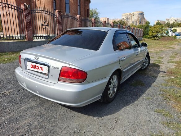 2005 Hyundai Sonata ТагАЗ IV (EF) Рестайлинг, серебристый, 350000 рублей - вид 4