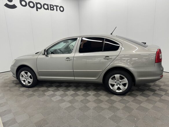 2012 Skoda Octavia II (A5) Рестайлинг, бежевый, 880000 рублей - вид 8
