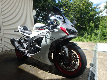 2025 Kawasaki ZX-6R Ninja, белый, 1450000 рублей, вид 1