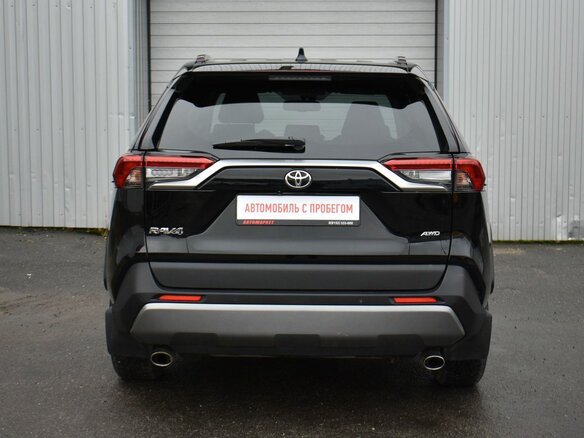2021 Toyota RAV4 V (XA50), чёрный, 3199000 рублей - вид 3