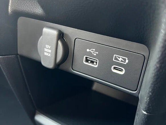 2023 Honda Stepwgn Spada VI, белый, 2000000 рублей - вид 9
