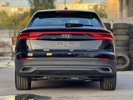 2023 Audi Q8 55 TFSI I (4M), чёрный, 8890000 рублей, вид 2