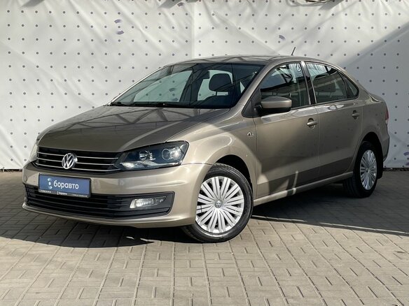 2017 Volkswagen Polo V Рестайлинг, бежевый, 1140000 рублей