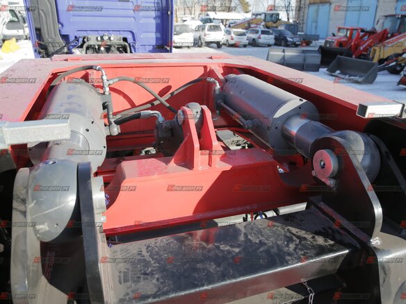 2026 Amur LYR9601TDP, красный, 10800000 рублей - вид 21