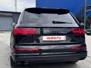 2018 Audi Q7 II (4M), чёрный, 5350000 рублей, вид 3