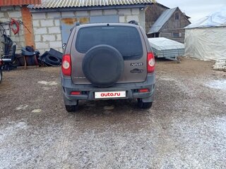 2018 Chevrolet Niva I Рестайлинг, коричневый, 785000 рублей, вид 3