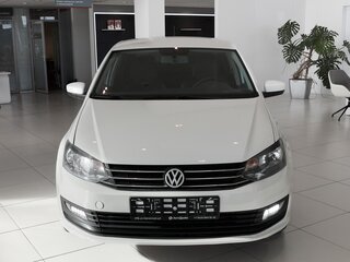2018 Volkswagen Polo V Рестайлинг, белый, 1329000 рублей, вид 2