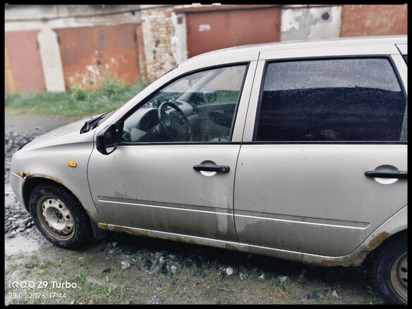 2010 Lada (ВАЗ) Kalina I, серебристый, 145000 рублей - вид 15