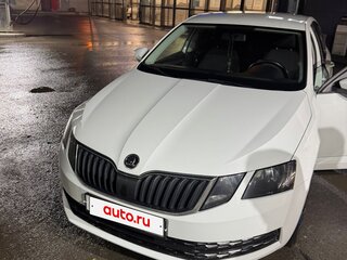 2017 Skoda Octavia III (A7) Рестайлинг, белый, 890000 рублей, вид 1