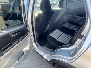 2011 Suzuki SX4 I (Classic) Рестайлинг, серебристый, 850000 рублей, вид 5