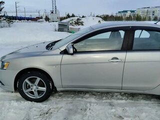 2013 Mitsubishi Lancer X Рестайлинг, серебристый, 1100000 рублей, вид 4