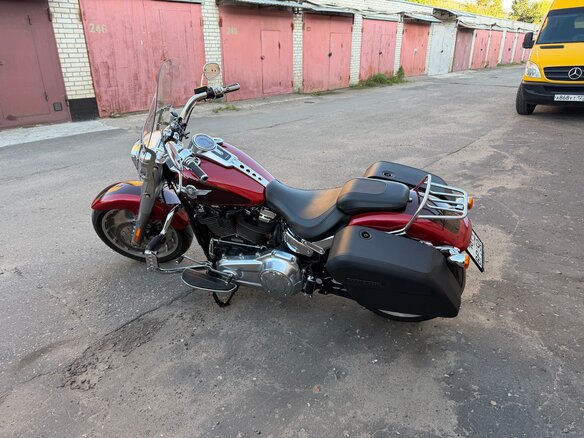 2018 Harley-Davidson Fat Boy, красный, 1950000 рублей - вид 3