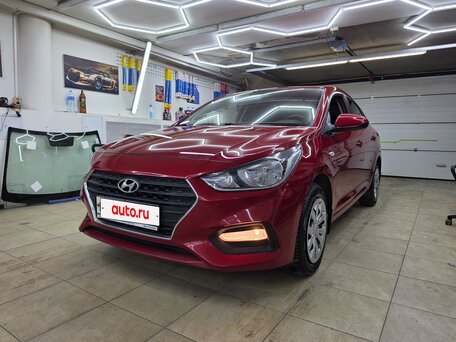 2018 Hyundai Solaris II, красный, 1520000 рублей, вид 1